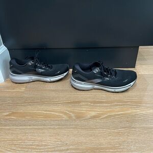 Brooks Ghost 15 women’s size 7.5